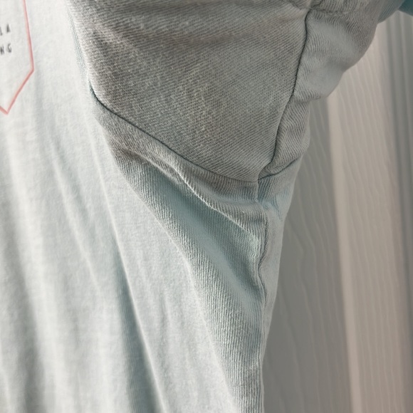 Men’s size Small Billabong Tshirt - Picture 6 of 8